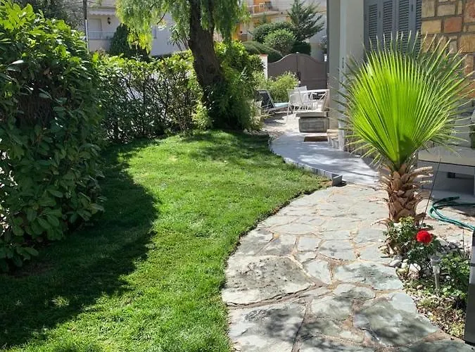 Cap D Antibes, Salis Beach , 2 Bedrooms , Free Parking