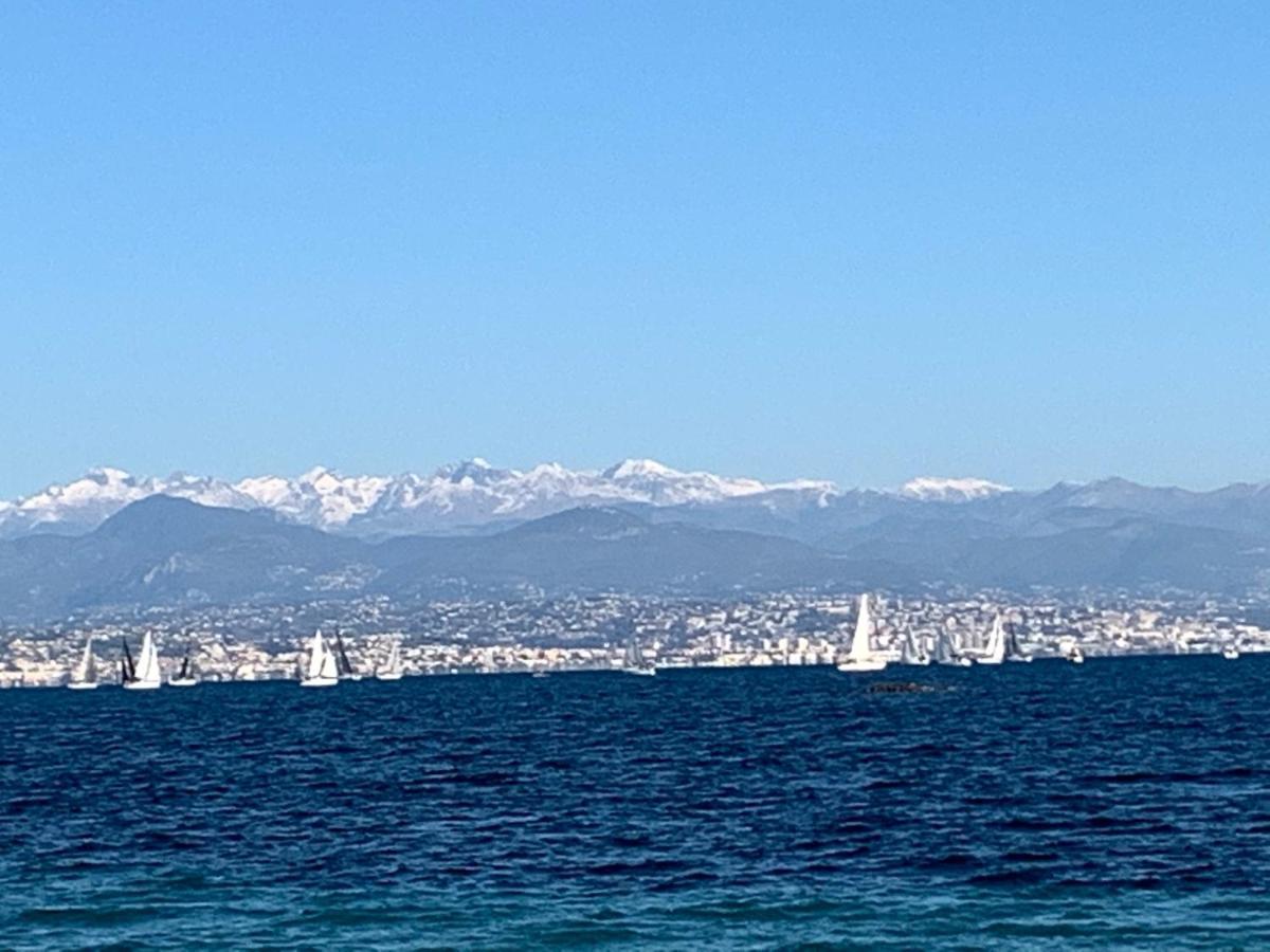 Cap D Antibes, Salis , 2 Bedrooms , Free Parking Apartment *