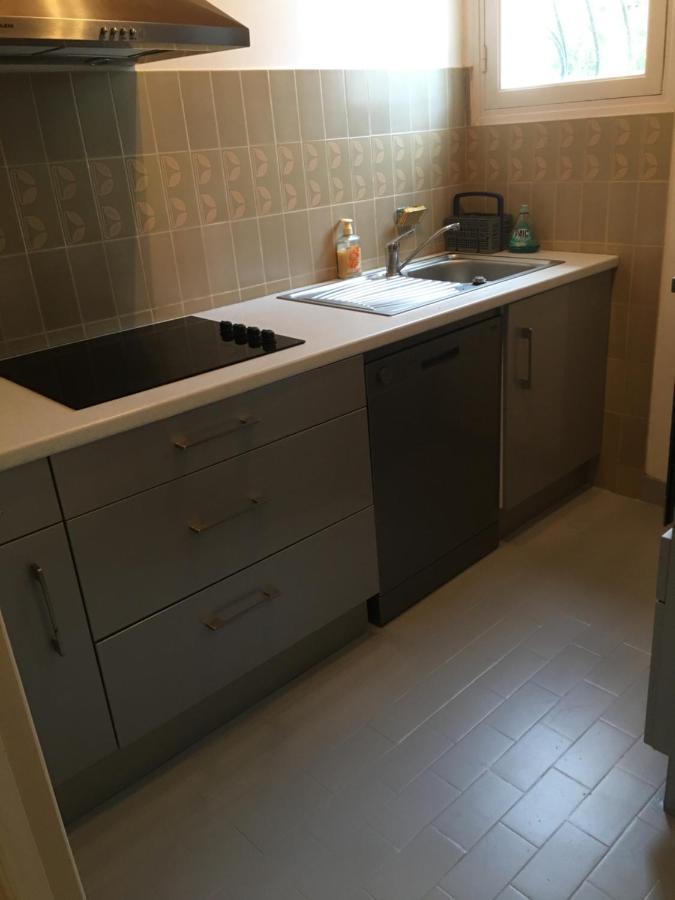 Cap D Antibes, Salis , 2 Bedrooms , Free Parking *