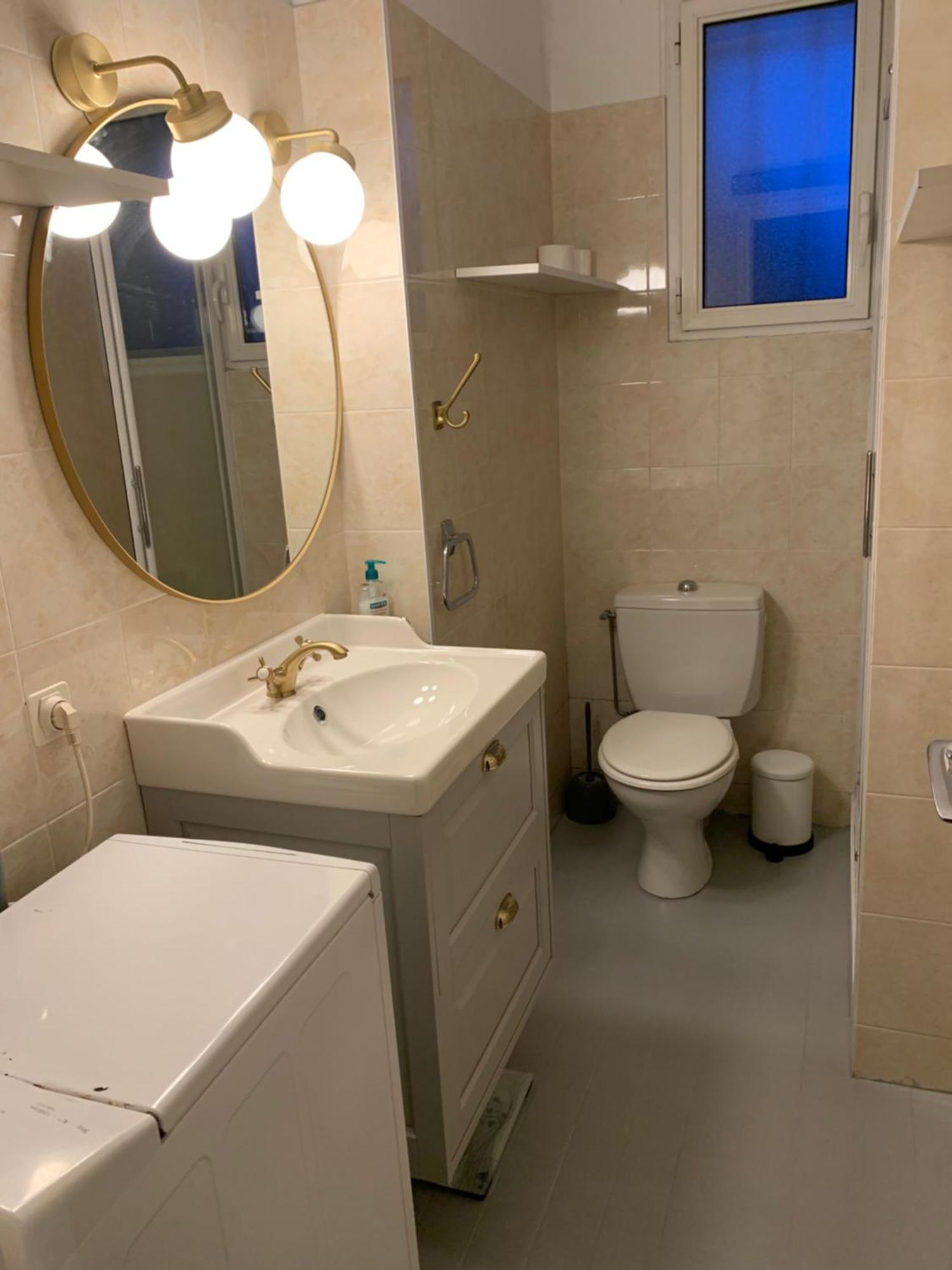 Cap D Antibes, Salis , 2 Bedrooms , Free Parking